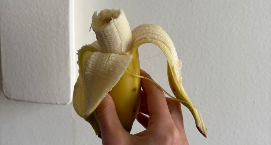 7 Surprising Benefits of Eating Bananas During Your Period